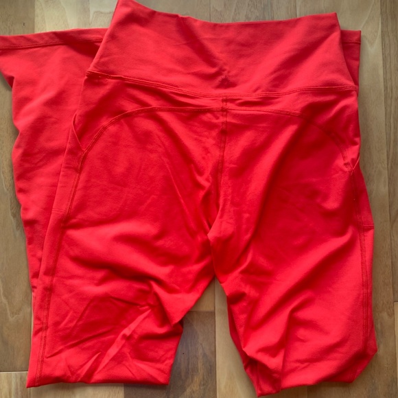 aerie The Hugger pocket bootcut leggings - Picture 2 of 4